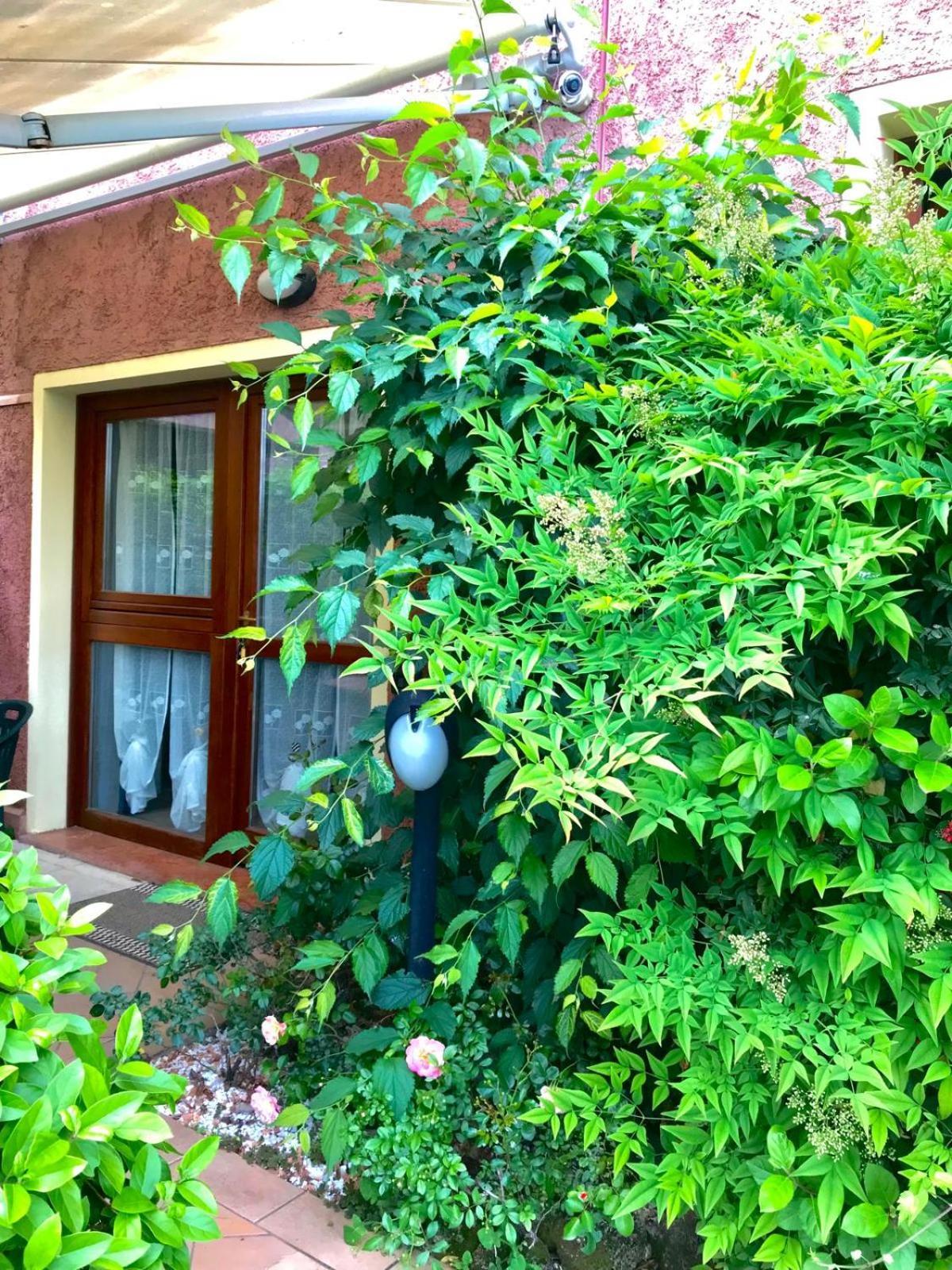 Villa Maria Apartments Moniga del Garda Exterior foto